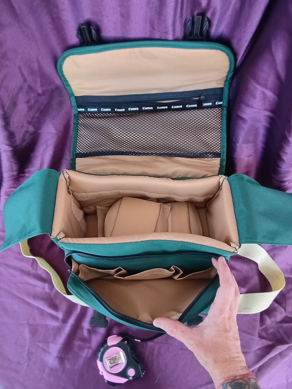 Canon Green Canvas Camera Bag with Cream Straps - Picture 10 of 10
